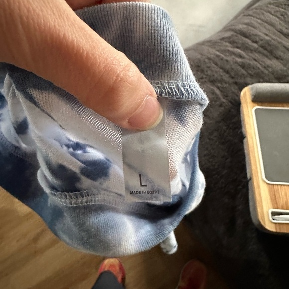 Blue and white tie dye cropped t-shirt sz large - Picture 4 of 4